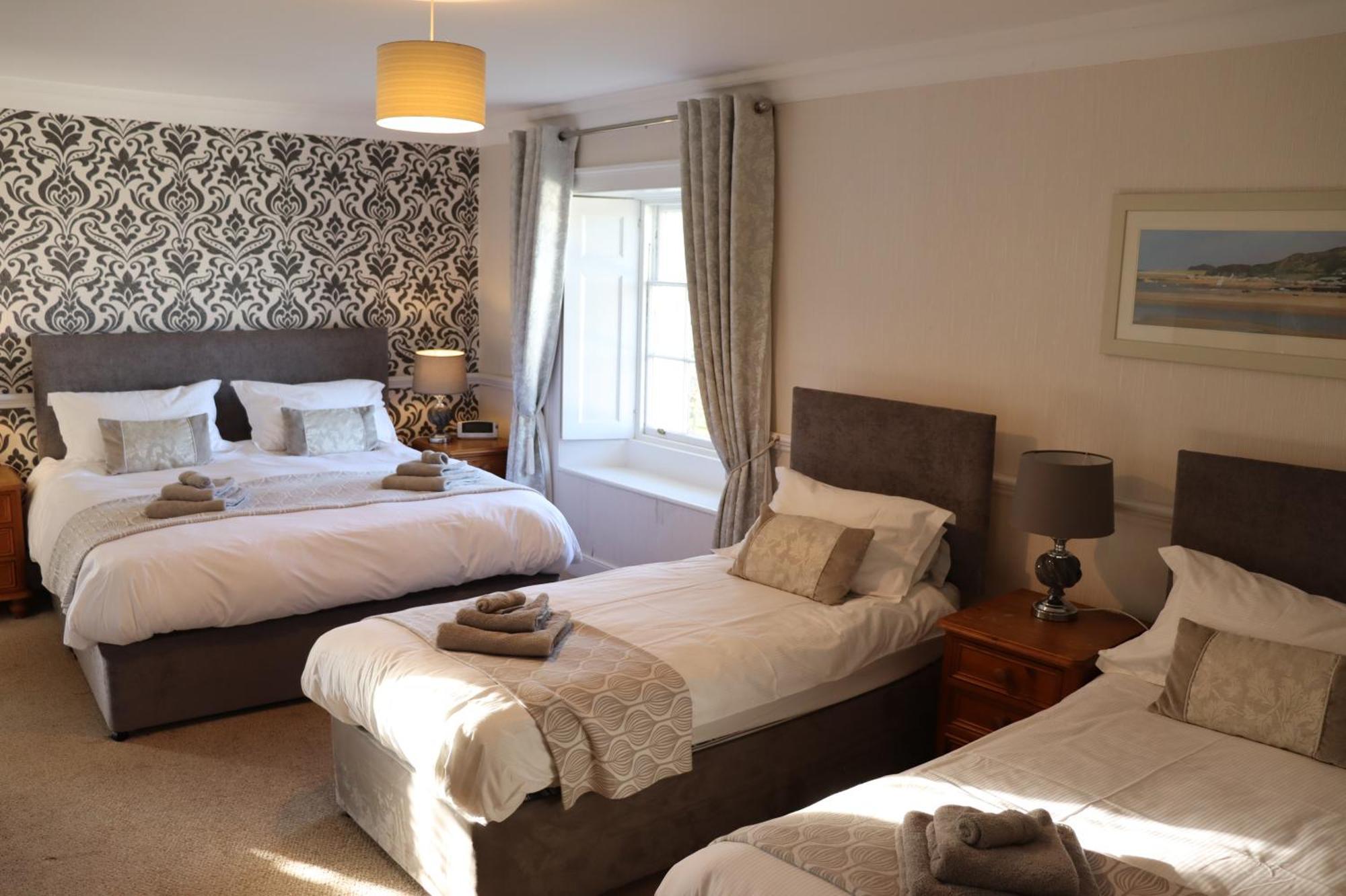 Portclew House Hotel Pembroke Ngoại thất bức ảnh